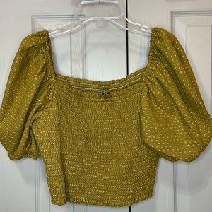 Wild Fable blouse with puffy sleeves